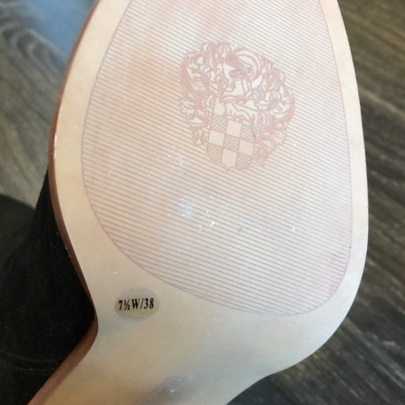 Vince Camuto Dameera Boots - Picture 4 of 5